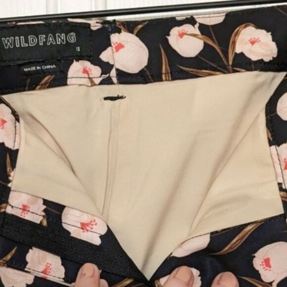 WildFang Empower Trouser NWT Size 18 Floral Blooms Pattern Ankle Length Pants - Picture 8 of 11